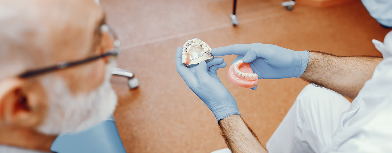 Studio Dentistico Oriolo | Salute Orale Durante La Terza Protesi Mobile