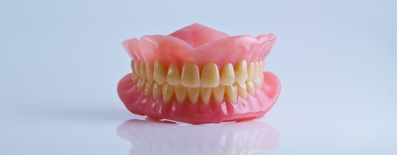 Studio Dentistico Oriolo | Ostia Lido | Protesi Mobile | Dentiera